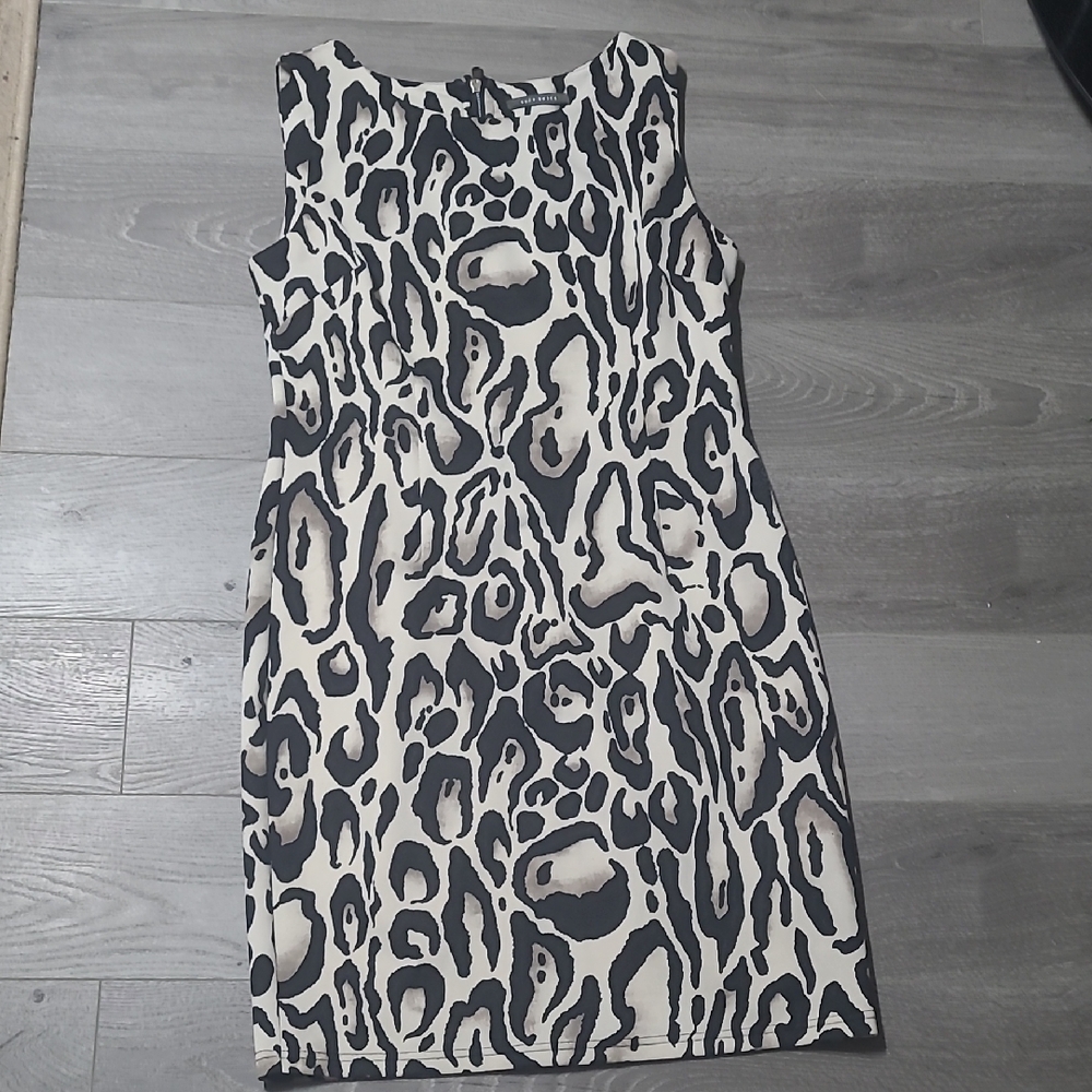 Suzy Shier Black and Cream Leopard-Print Sleeveless Sheath Dress